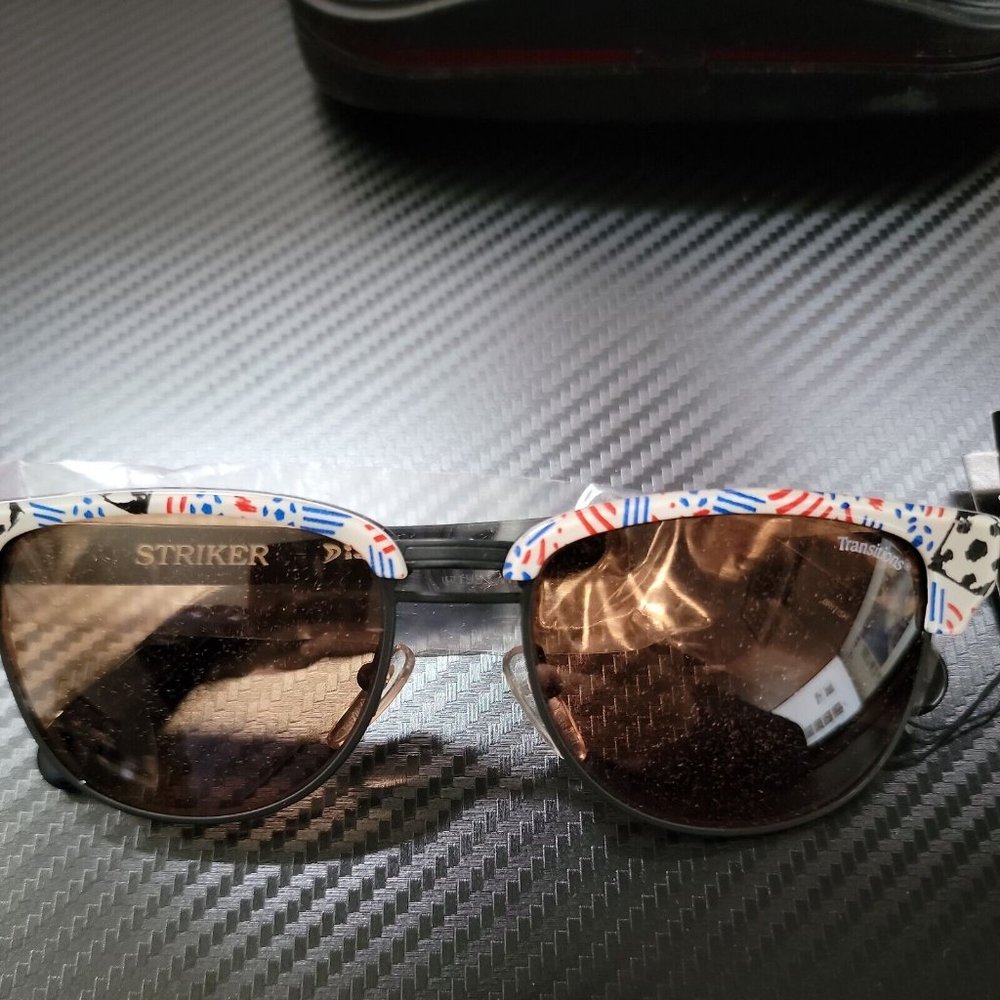 Vintage World Cup Soccer USA 1994 Striker Sunglasses By Diaco Transitions Lenses - Picture 2 of 9